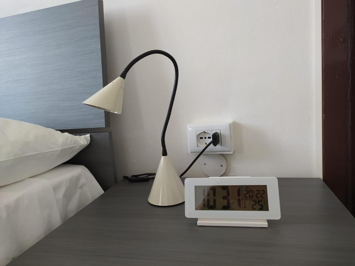 La Terrazza Su Monza Casa Vacanze Exteriör bild