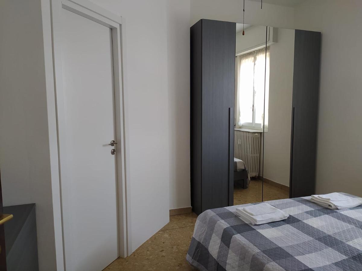 La Terrazza Su Monza Casa Vacanze Exteriör bild